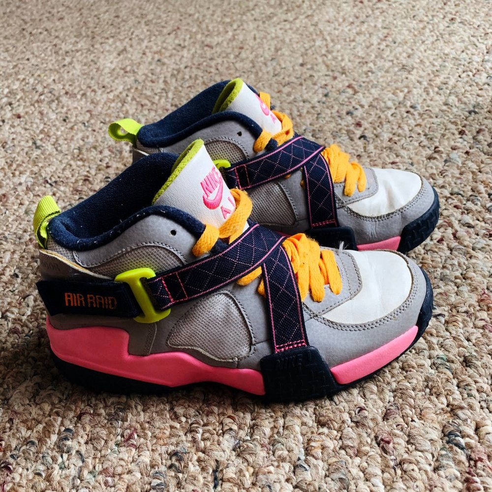 Nike Air Raid Kids Shoes